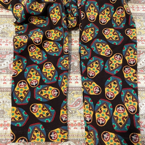 LuLaRoe Russian Nesting Dolls Leggings - Picture 7 of 7